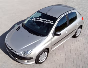 Peugeot 206 5-door [Worldwide] '2003–05