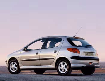 Peugeot 206 SE 5-door [UK-spec] '10.2003–09.2005