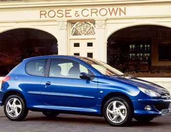 Peugeot 206 XSi [UK-spec] '10.2003–04.2005