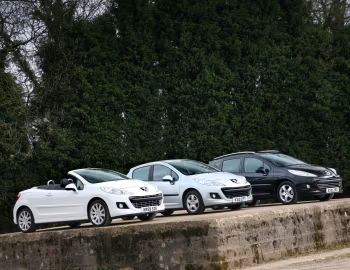 Peugeot 207 '2009–15