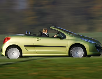 Peugeot 207 CC [UK-spec] '2007–09