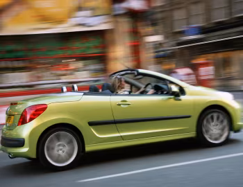 Peugeot 207 CC [UK-spec] '2007–09