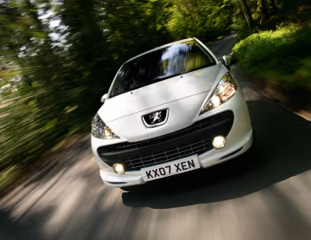 Peugeot 207 GTi [UK-spec] '05.2007–08.2009