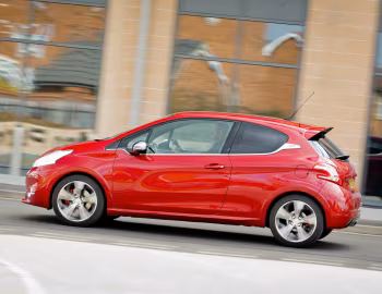 Peugeot 208 GTi [UK-spec] (A9) '03.2013–15