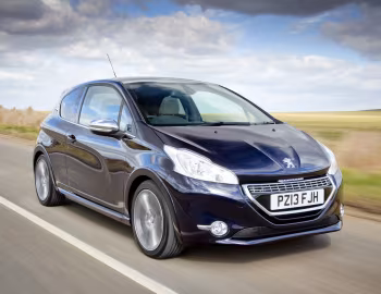 Peugeot 208 XY [UK-spec] (A9) '2013–15