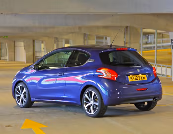 Peugeot 208 3-door [UK-spec] (A9) '2012–15