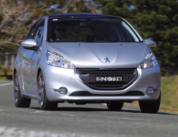Peugeot 208 3-door [Australia] (A9) '2012–15
