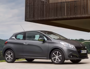 Peugeot 208 3-door [Worldwide] (A9) '2015–19