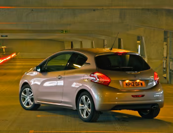 Peugeot 208 3-door [UK-spec] (A9) '2012–15