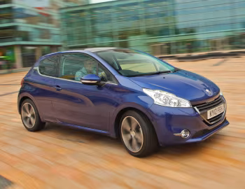 Peugeot 208 3-door [UK-spec] (A9) '2012–15