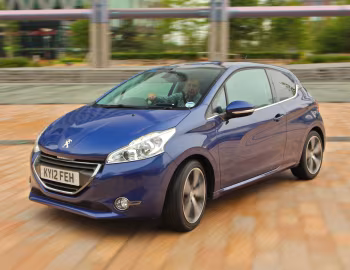 Peugeot 208 3-door [UK-spec] (A9) '2012–15