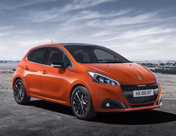 Peugeot 208 5-door [Worldwide] (A9) '2015–19