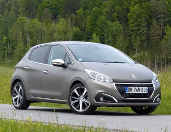 Peugeot 208 5-door [Worldwide] (A9) '2015–19