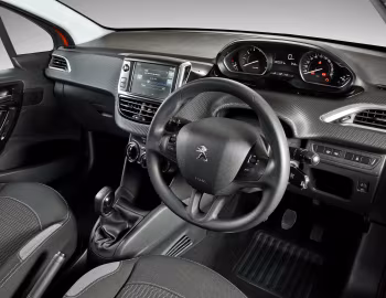 Interior Peugeot 208 Active [South Africa] (A9) '2015–19