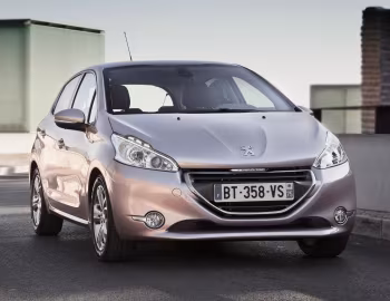 Peugeot 208 5-door [Worldwide] (A9) '2012–15