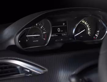 Painel Peugeot 208 5-door [Worldwide] (A9) '2015–19
