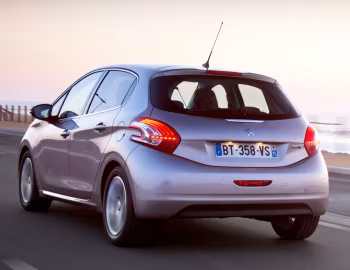 Peugeot 208 5-door [Worldwide] (A9) '2012–15