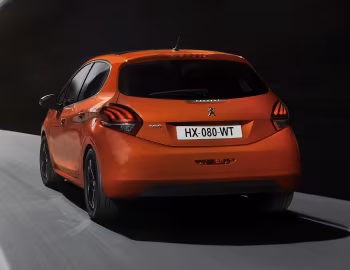 Peugeot 208 5-door [Worldwide] (A9) '2015–19