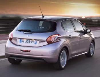 Peugeot 208 5-door [Worldwide] (A9) '2012–15