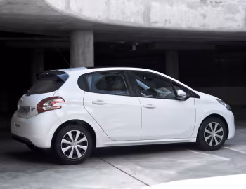 Peugeot 208 5-door [Worldwide] (A9) '2012–15