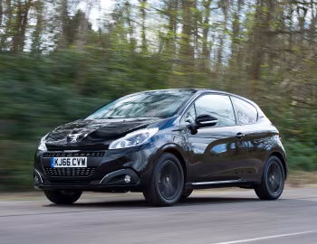Peugeot 208 "Black Edition" 3-door [UK-spec] (A9) '02.2017–02.2018