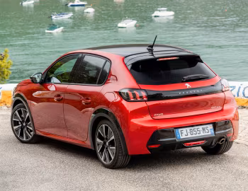 Peugeot 208 GT Line [Worldwide] '2019–23