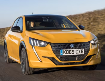 Peugeot 208 GT Line [UK-spec] '2019–23