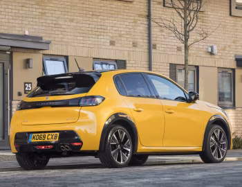 Peugeot 208 GT Line [UK-spec] '2019–23