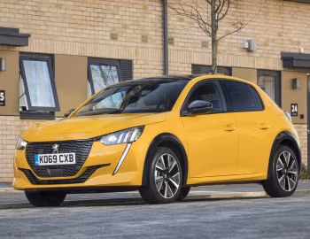 Peugeot 208 GT Line [UK-spec] '2019–23
