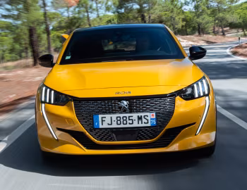 Peugeot 208 GT Line [Worldwide] '2019–23
