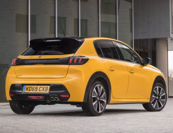 Peugeot 208 GT Line [UK-spec] '2019–23