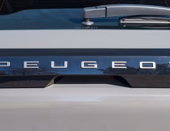 Peugeot 208 GT Turbo 200 [Latam] '2024–н.ч.