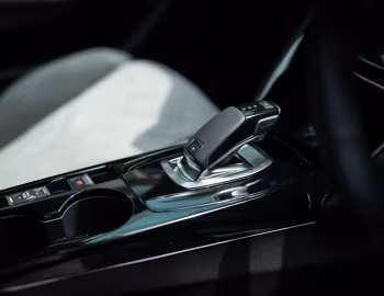 Interior Peugeot 208 GT Line [Japan] '2020–23