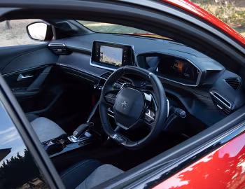 Interior Peugeot 208 GT Line [Japan] '2020–23