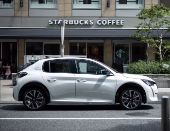 Peugeot 208 GT Line [Japan] '2020–23