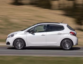 Peugeot 208 GT Line [Worldwide] (A9) '2015–19