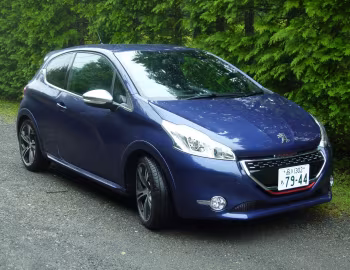 Peugeot 208 GTi [Japan] (A9) '07.2013–10.2015