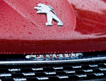 Peugeot 208 GTi [Japan] (A9) '07.2013–10.2015