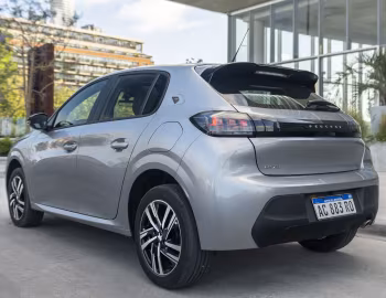 Peugeot 208 "Roadtrip" [Latam] '2022–pr.