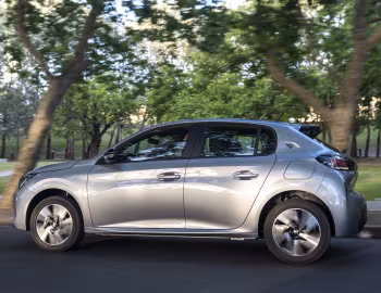 Peugeot 208 "Roadtrip" [Latam] '2022–pr.