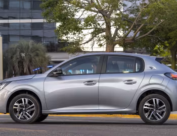 Peugeot 208 "Roadtrip" [Latam] '2022–pr.