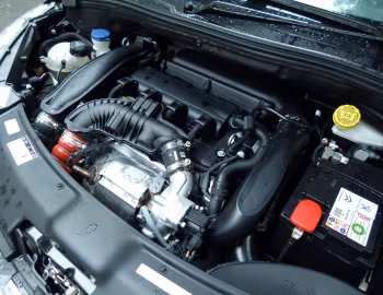 Under The Hood Peugeot 208 XY [Japan] (A9) '07.2013–10.2015