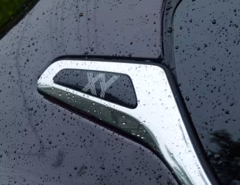 Peugeot 208 XY [Japan] (A9) '07.2013–10.2015