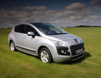 Peugeot 3008 [UK-spec] '2009–13