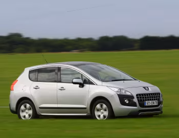 Peugeot 3008 [UK-spec] '2009–13