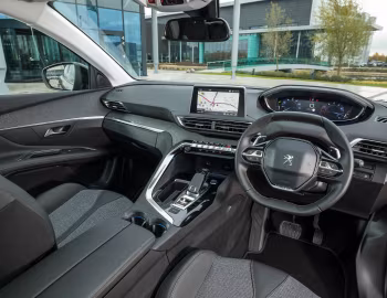 Front Panel Peugeot 3008 [UK-spec] '2016–20