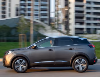 Peugeot 3008 "Anniversary" [Italy] '2019–20