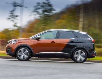 Peugeot 3008 GT [UK-spec] '2016–20