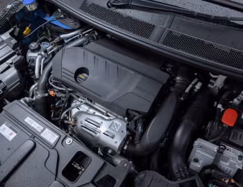 Under The Hood Peugeot 3008 GT HYBRID4 [Japan] '2021–24