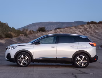 Peugeot 3008 GT HYBRID4 [Worldwide] '2019–20
